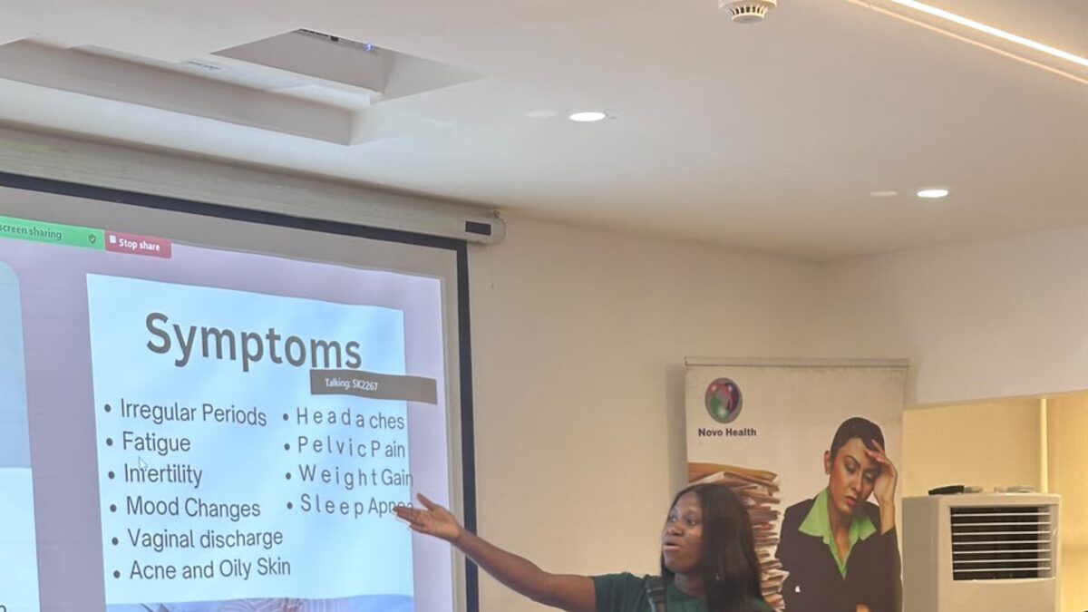 A dietitian presenting nutrition education to an audience